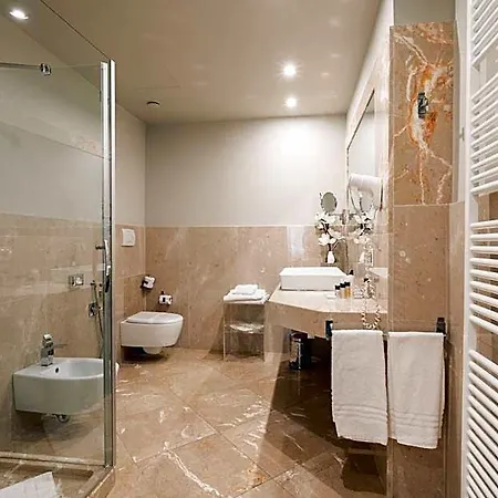Michelangelo 4* Carrara