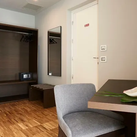 Michelangelo 4* Carrara